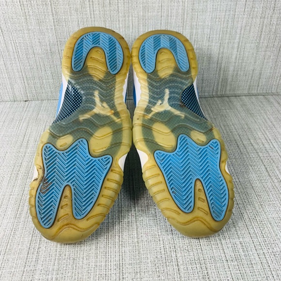 Nike Air Jordan 11 Retro Low UNC 2017 Size 8 - Picture 6 of 7